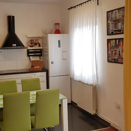Apartman I Studio Apartman Majoli Kukuljanovo Exterior foto